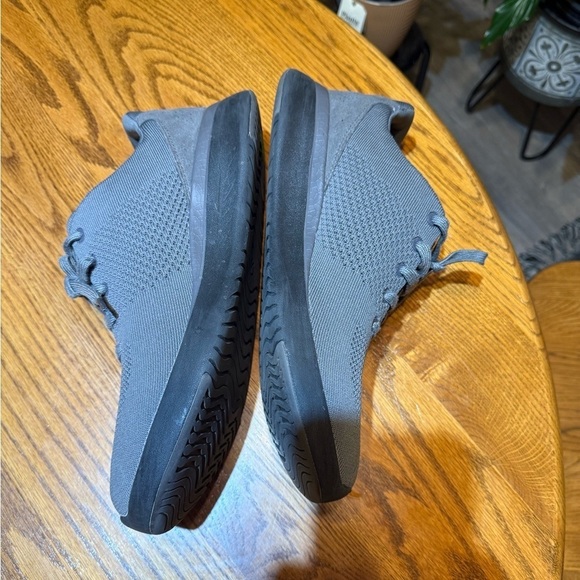 Kiziks Slip on Shoes Size 11.5 Wide - Picture 3 of 7